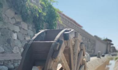 ��Ȫ�¶�������һ����/ˮ��